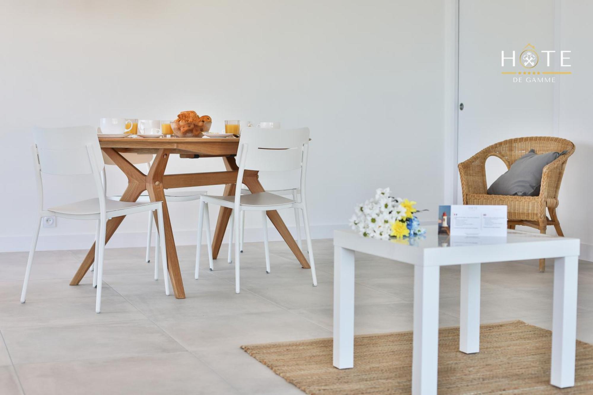 Appartement De Caractere, Superbe Vue Mer 280° La Chaume Exterior foto